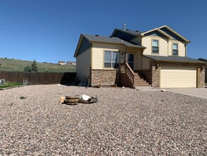 1018 Concerto Lane in Cheyenne, WY - Foto de edificio - Building Photo