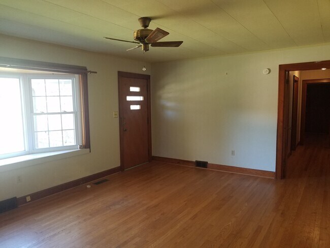 41 Gingko Ln in Waynesville, NC - Building Photo - Building Photo