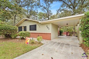 201 Marvin Blvd in Warner Robins, GA - Building Photo