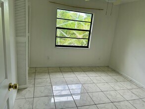 3293 Kirk Rd in Lake Worth Beach, FL - Building Photo - Building Photo