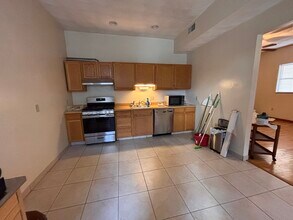 43 Munroe St, Unit #1 in Somerville, MA - Building Photo - Building Photo