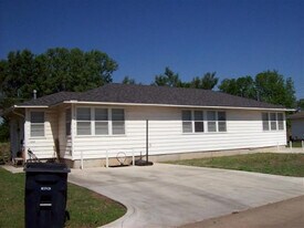 1222 N 13th St in Enid, OK - Building Photo