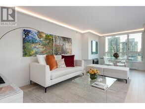 1238 Melville St in Vancouver, BC - Building Photo - Building Photo