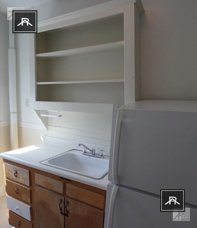 property at 9 Egremont Rd