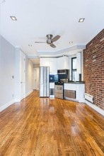 250 Mott St-Unit -20 in New York, NY - Building Photo - Building Photo