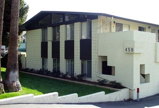 Chula Vista Towne Centre Apartments in Chula Vista, CA - Building Photo - Building Photo