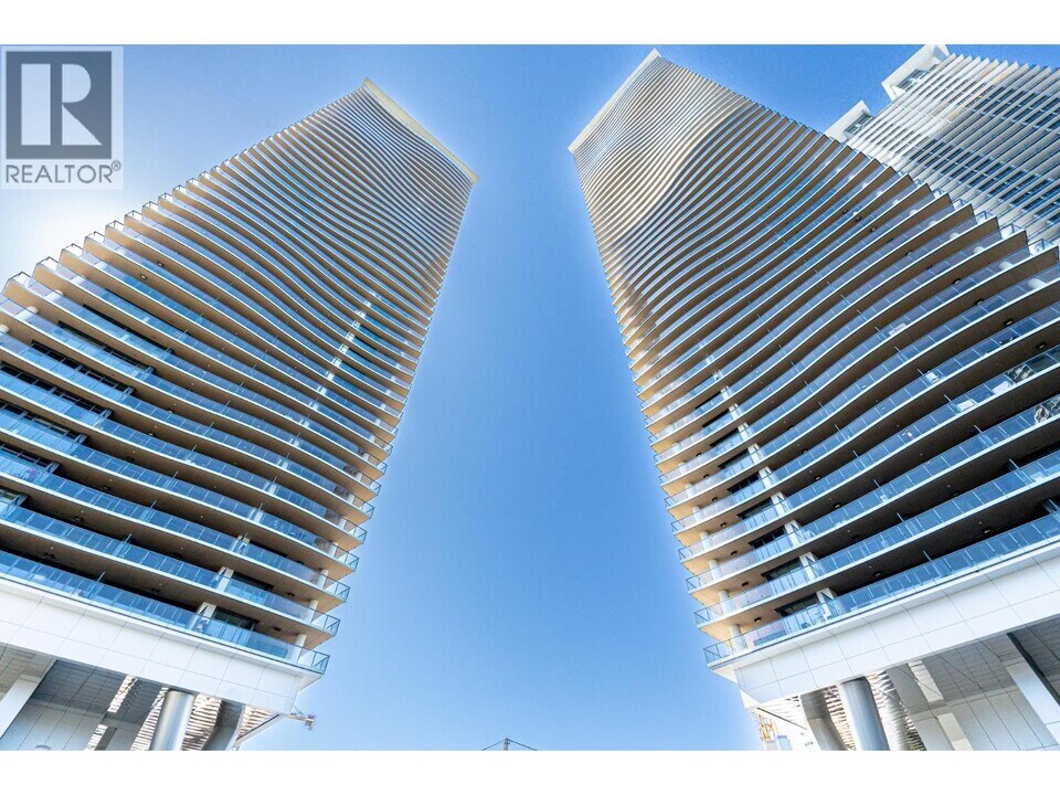 4890 Lougheed Hwy. in Burnaby, BC - Building Photo