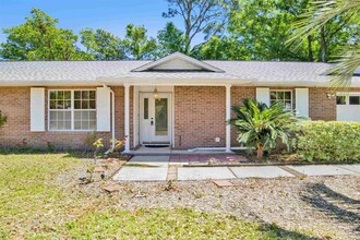 6660 Schwab Dr in Pensacola, FL - Building Photo - Building Photo