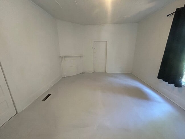 110 Huger St in Columbia, SC - Building Photo - Building Photo