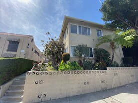 1423-1425 N Fairfax Ave Apartamentos