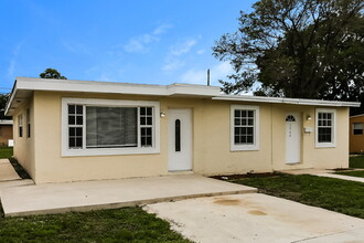 1564 NW 3rd Way in Pompano Beach, FL - Building Photo - Building Photo
