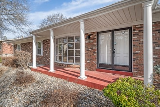 13900 Evan Aire Dr in Florissant, MO - Building Photo - Building Photo