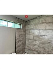 950 11th St in San Leon, TX - Building Photo - Building Photo