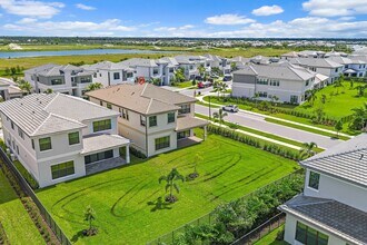 13182 Feathering Wy in Palm Beach Gardens, FL - Building Photo - Building Photo