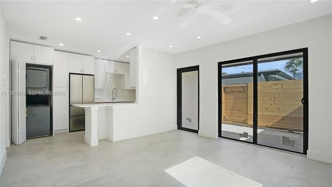 property at 1119 W Las Olas Blvd