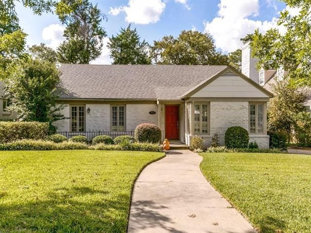 property at 1523 Oak Knoll St