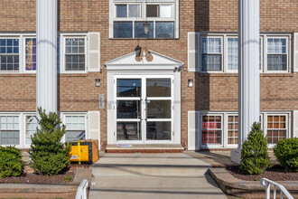 343-347 S Broad St in Elizabeth, NJ - Building Photo - Building Photo