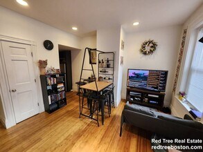 253 Newbury St in Boston, MA - Building Photo - Building Photo