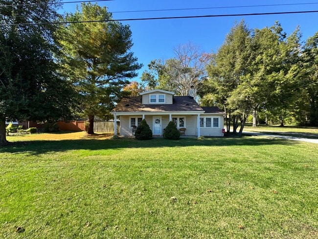 6406 Upper Hunters Trace in Louisville, KY - Building Photo - Building Photo