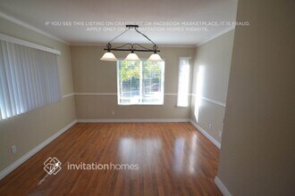 23037 Magnolia Glen Dr in Santa Clarita, CA - Foto de edificio - Building Photo