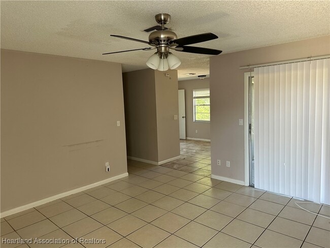 6217 Candler Terrace in Sebring, FL - Building Photo - Building Photo