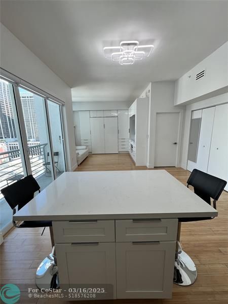 133 NE 2nd Ave in Miami, FL - Building Photo