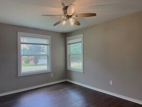 313 Lovers Ln in Athens, TX - Building Photo - Building Photo