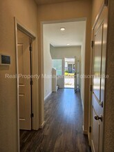3823 Roseparke Way in Sacramento, CA - Building Photo - Building Photo