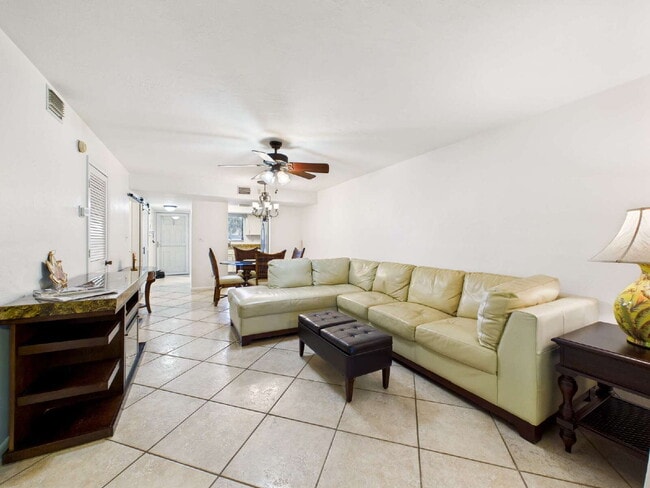 28100 Pine Haven Way in Bonita Springs, FL - Building Photo - Building Photo