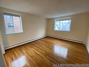 88 Gardner St, Unit 21 in Boston, MA - Building Photo - Building Photo