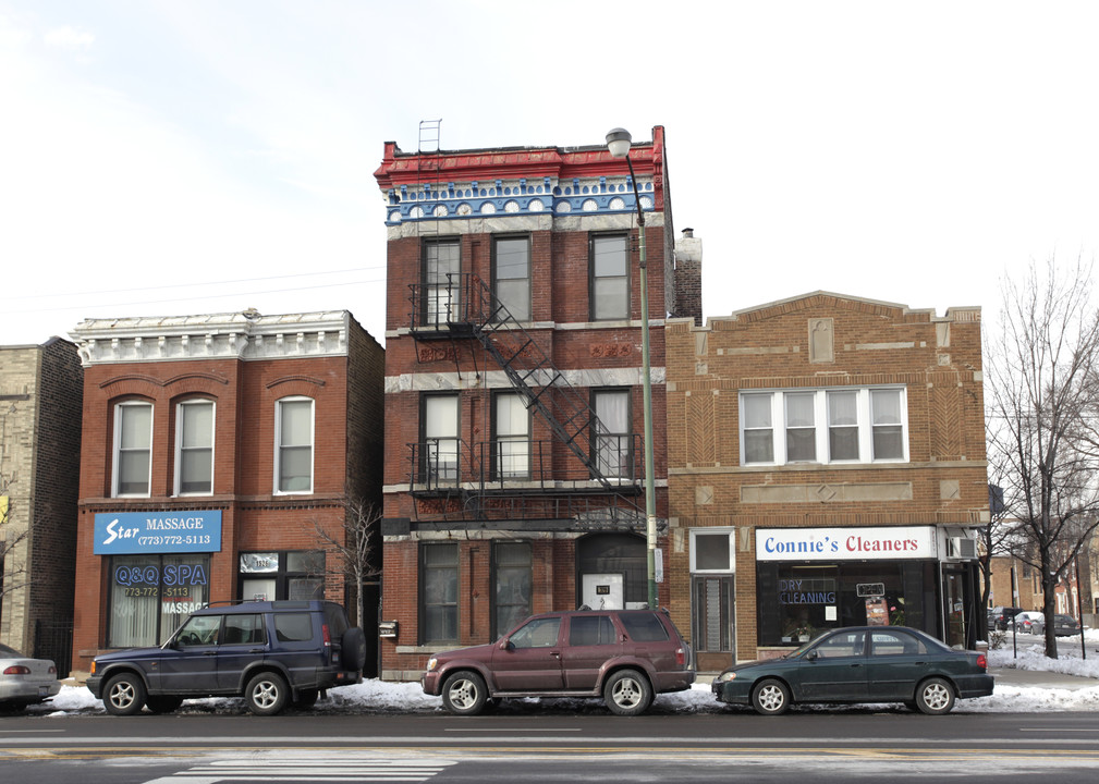 1528 N Ashland Ave in Chicago, IL - Building Photo