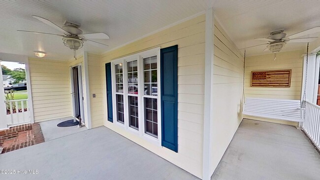 property at 6935 Lipscomb Dr