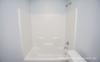 1302 N Dover Ave in Lubbock, TX - Building Photo - Building Photo