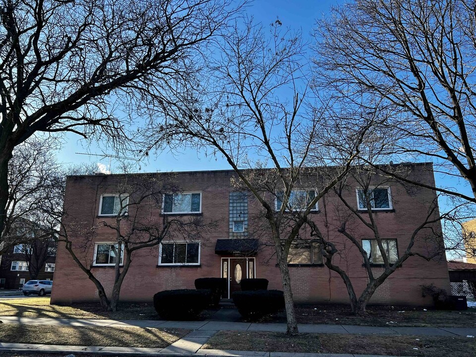 5306 N Washtenaw Ave in Chicago, IL - Building Photo