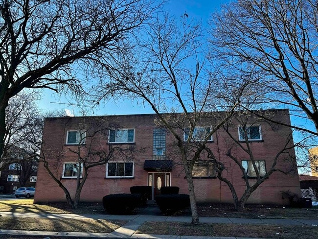 property at 5306 N Washtenaw Ave