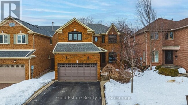 property at 1034 Old Oak Dr