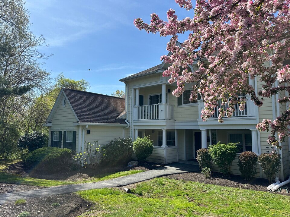 132 North St in Groton, CT - Building Photo