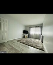 8622 Village Sq in Alexandria, VA - Building Photo - Building Photo