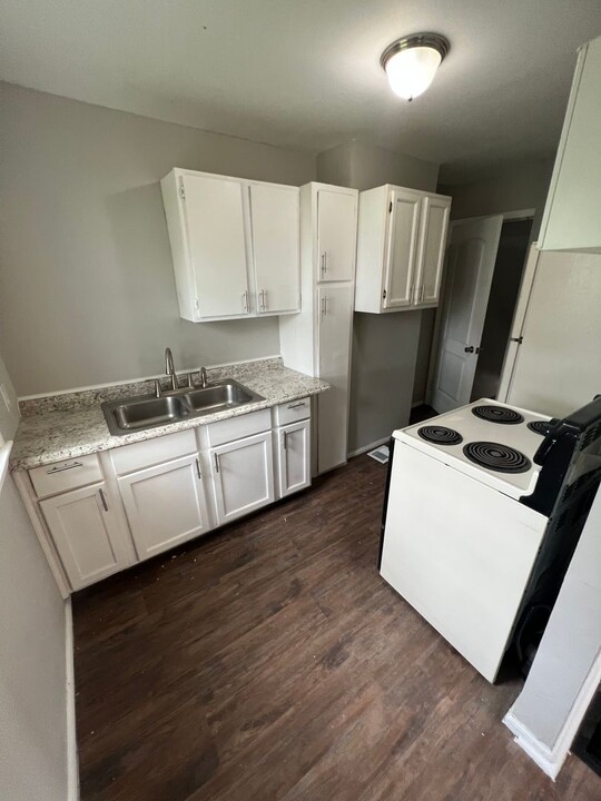 1301 E 26th Ave-Unit -1303 in Columbus, OH - Building Photo