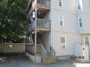 53 Pearl St in Melrose, MA - Building Photo - Building Photo