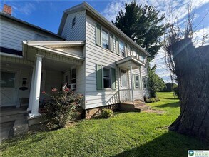 1450 Church Ln in Easton, PA - Building Photo - Building Photo