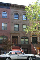 527 W 148th St in New York, NY - Building Photo