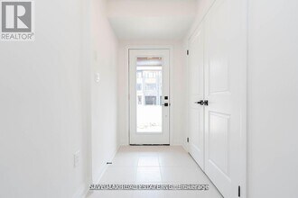 74 Wind Tree Wy in Halton Hills, ON - Building Photo - Building Photo