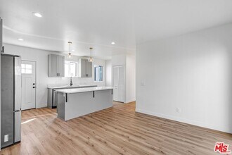 1622 Morton Ave in Los Angeles, CA - Building Photo - Building Photo