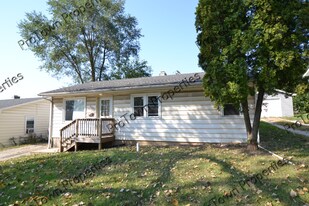 203 Algonquin St in Joliet, IL - Building Photo