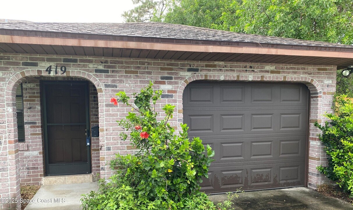 419 Daniel Dr in West Melbourne, FL - Building Photo