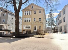 52 Fairfax Rd in Worcester, MA - Building Photo