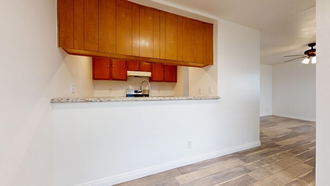 316 Cherry Ave in Long Beach, CA - Building Photo - Building Photo