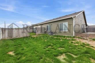 452 S Longbranch Dr in Maize, KS - Building Photo - Building Photo