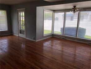 4347 W Lake Rd in Erie, PA - Building Photo - Building Photo